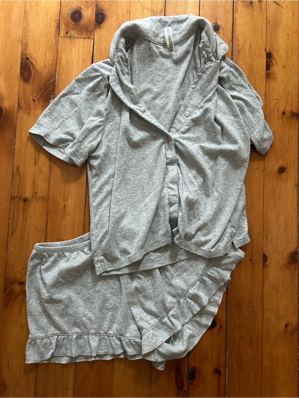 Wild fable gray ruffle pajama set shorts short sleeve shirt